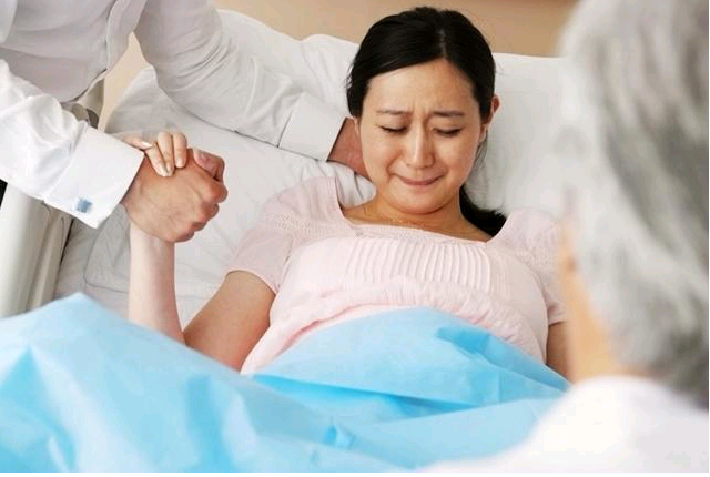 郑州借卵生子试管医院排名公布，附2023河南供卵生男孩医院名单_香港会有验血